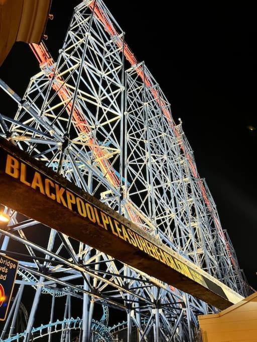 Hidden Gem W/ Parking Short Walk To Pleasure Beach Blackpool Buitenkant foto