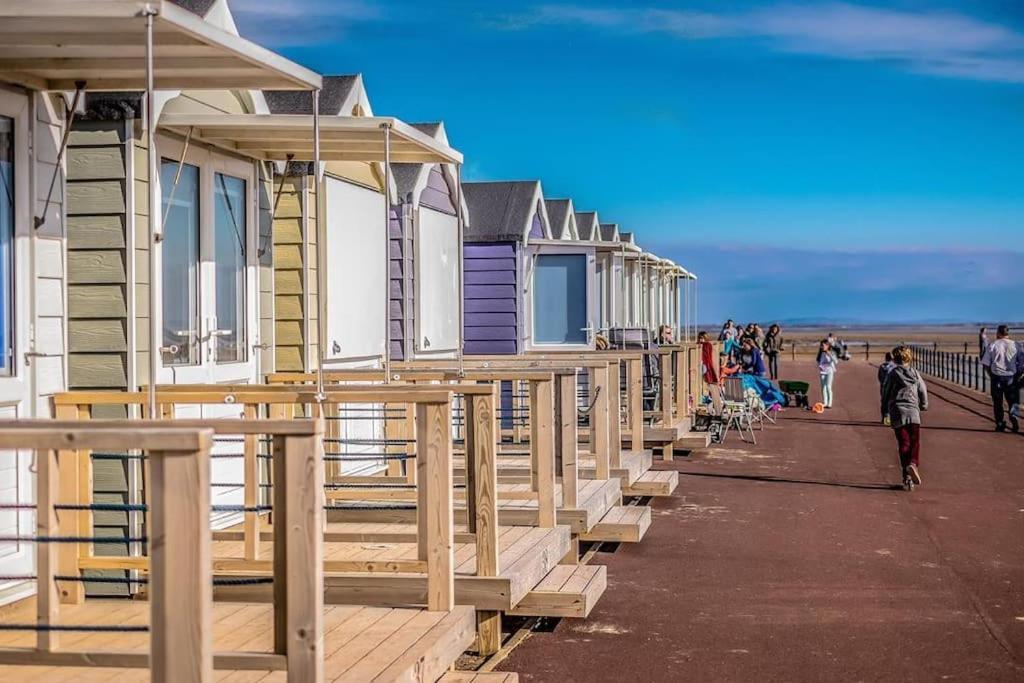 Hidden Gem W/ Parking Short Walk To Pleasure Beach Blackpool Buitenkant foto